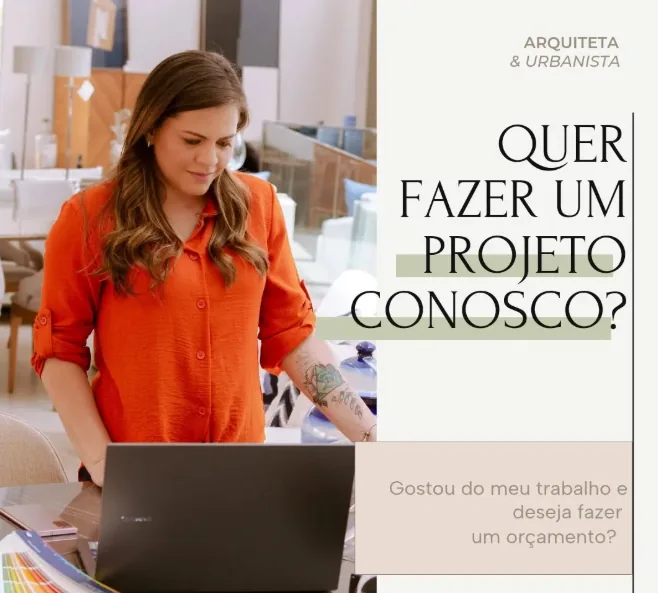 Karina Ramai, arquiteta e urbanista, no escritório — Quer fazer um projeto conosco? Gostou do meu trabalho e deseja fazer um orçamento?
